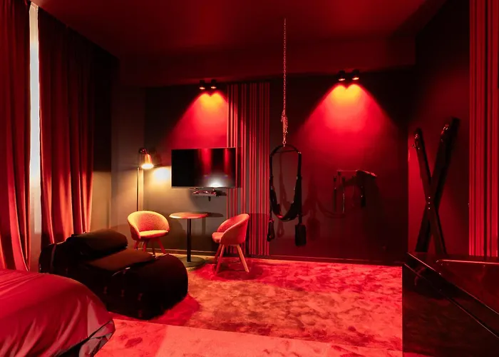 Evasion Intime : Love Room De Luxe A Cannes